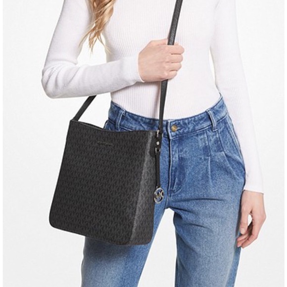 Michael Kors Jet Set Travel Large Logo Messenger Bag - Black - Picture 7 of 7